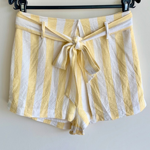 Forever 21 Pants - Yellow/White Striped Shorts w/Belt